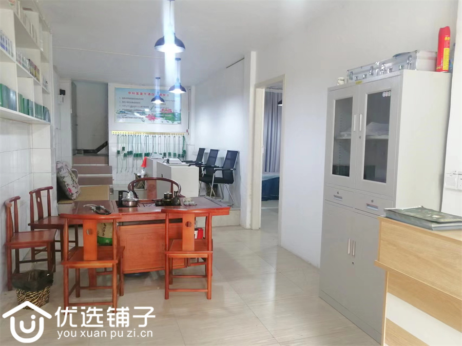 北外丽江明珠附近75㎡门市出租(三通)