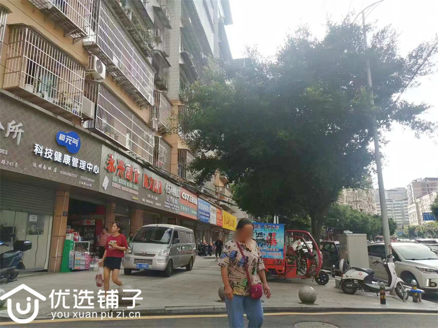 南外万达路30平门市3千低价转租(水电气三通)