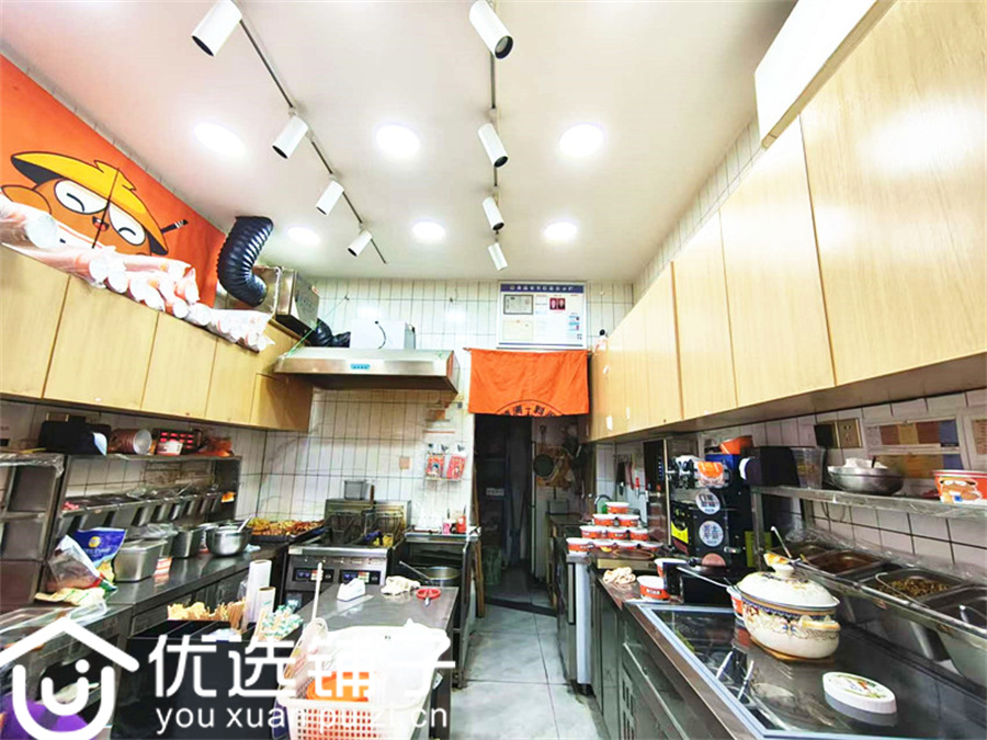 南外通川桥30平小吃店1.5万打包