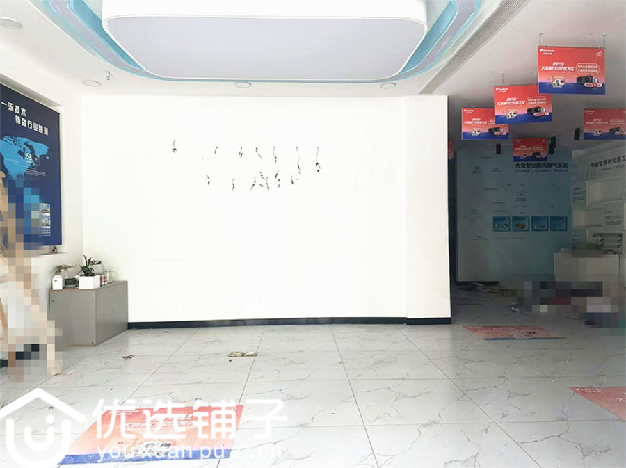 西外金龙大道129平三开间空铺转让(可分转)