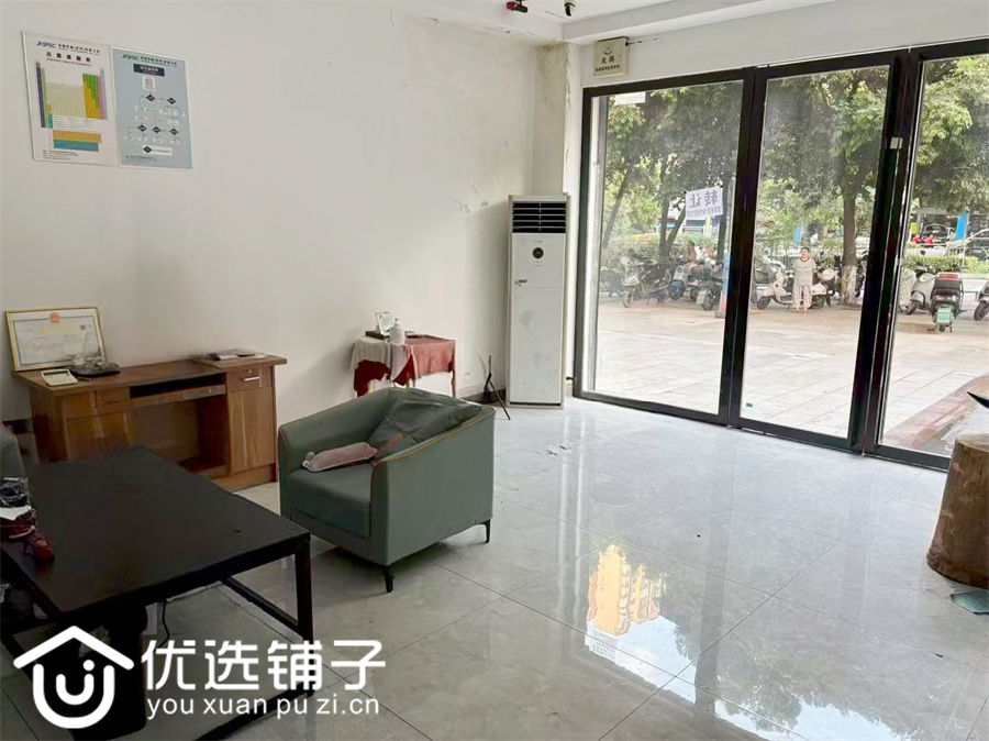 南外升华广场附近40㎡门市低价转让