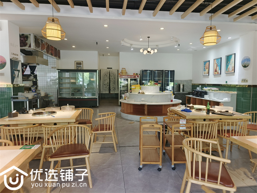 西外西客站对面450㎡商铺出租(三通)