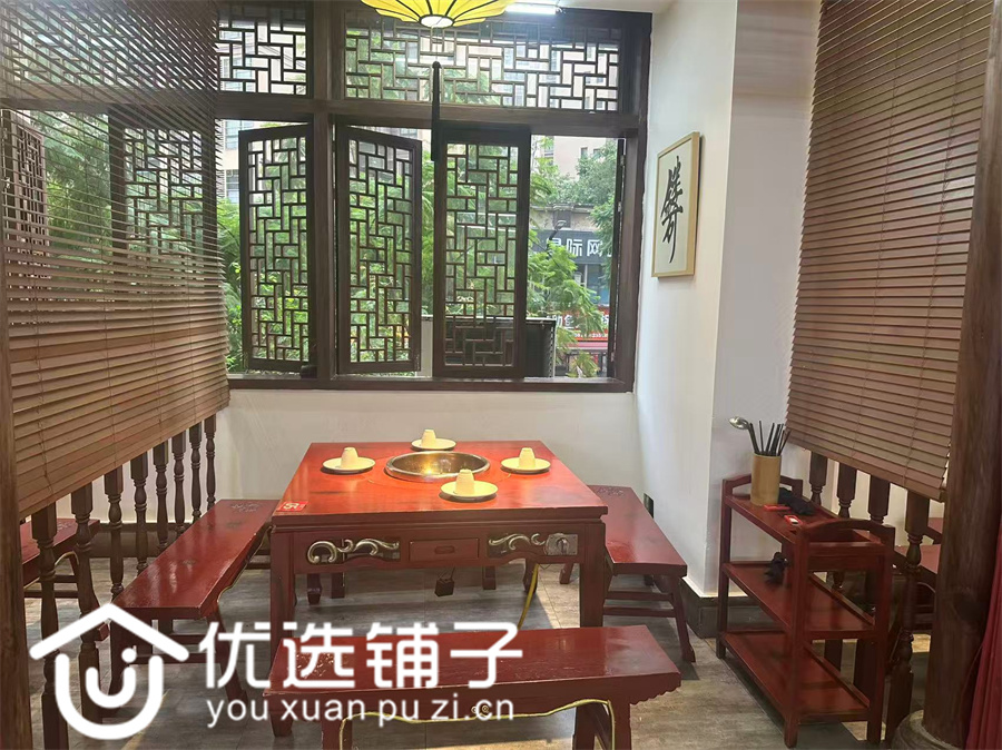 大竹新天地290㎡餐饮转让(可空)(双面招牌)