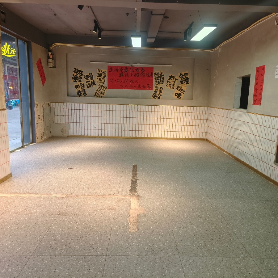 宣汉龙城一号150㎡商铺出租