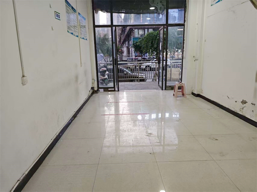 宣汉聚成峰华三期40㎡商铺出租