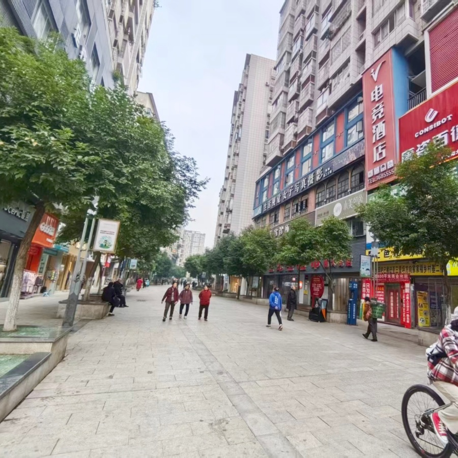 南外南大街800㎡商铺出租