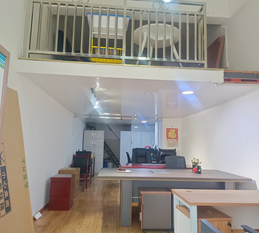 市内红旗桥42㎡商铺出租(租金便宜)