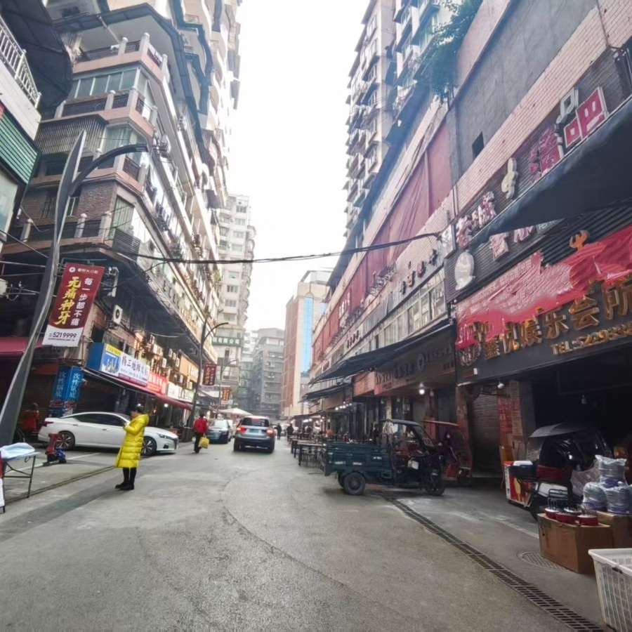 宣汉南街二楼300㎡商铺出租