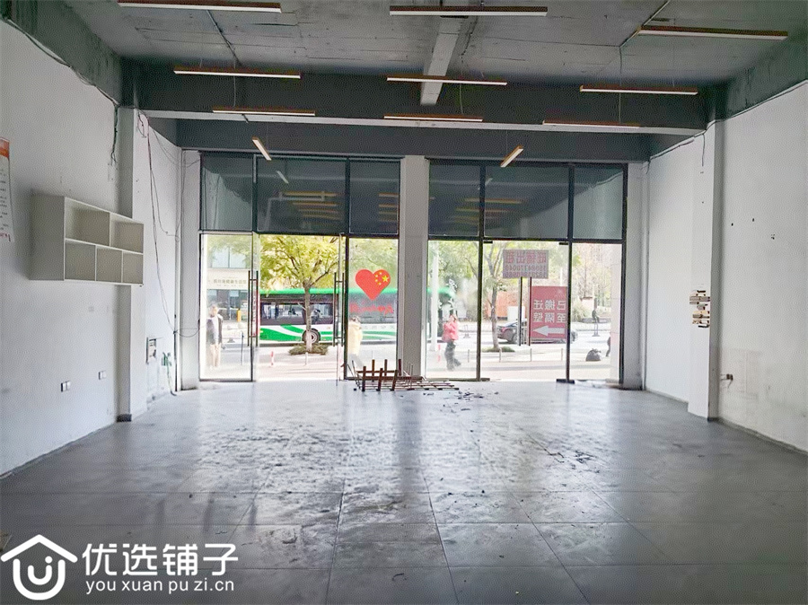 西外紫荆花路185㎡三开间旺铺出租(可分租)