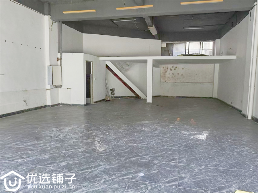 西外紫荆花路185㎡三开间旺铺出租(可分租)