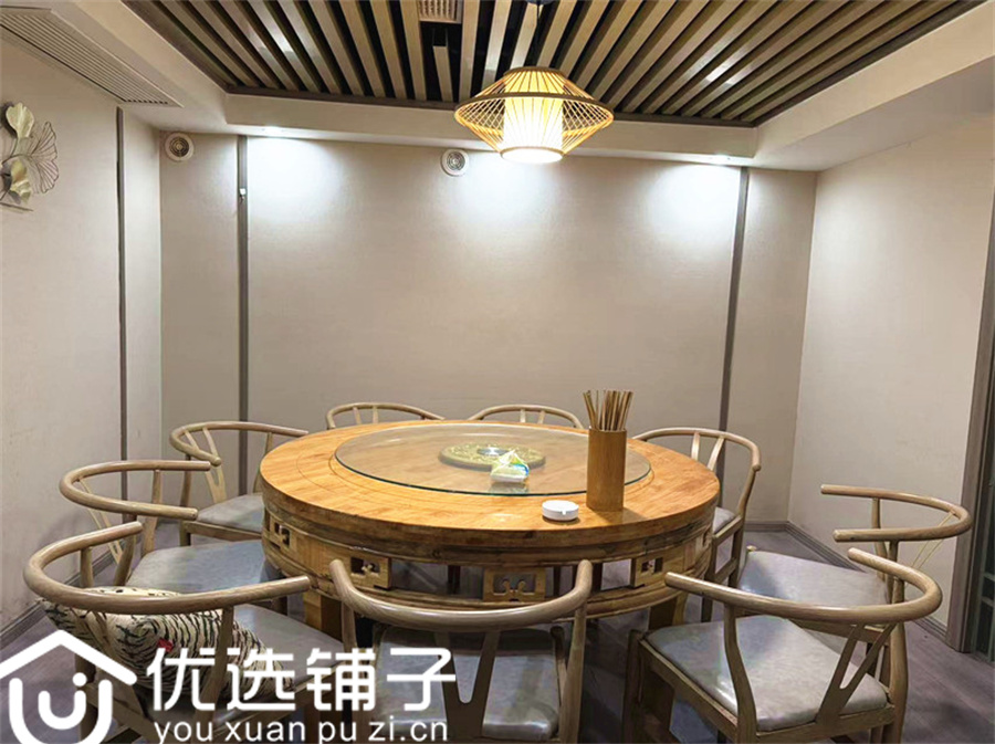 南外达三中对面200平三开间转角餐饮店转让