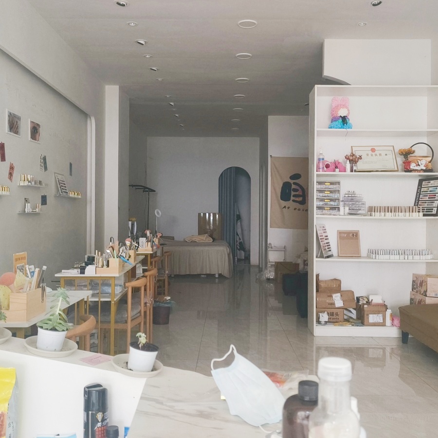 市内步行街60㎡商铺出租