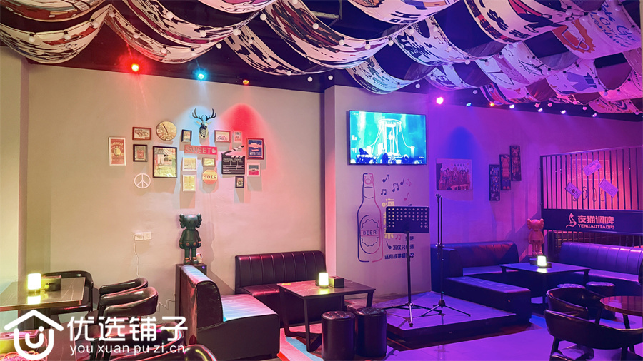 市内大西街120㎡酒吧转让