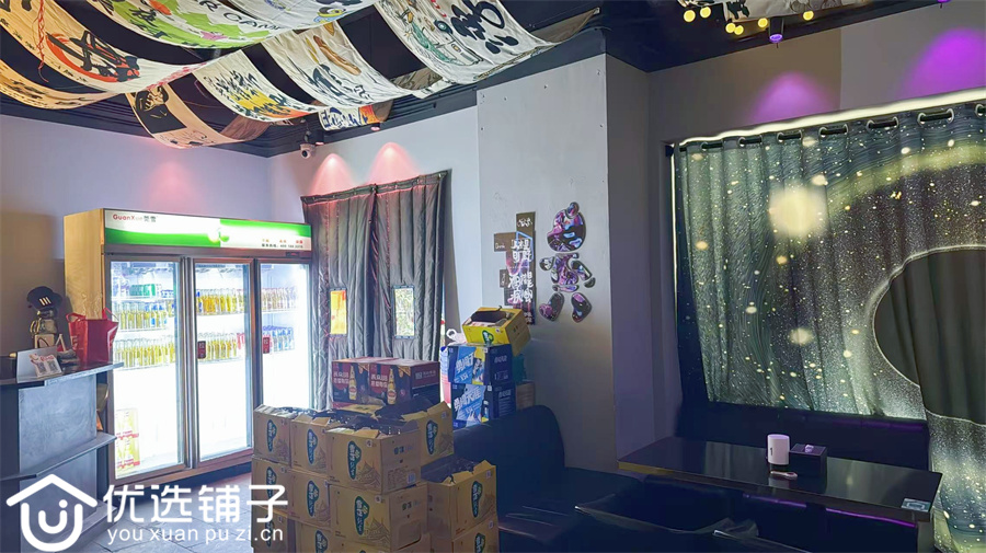 市内大西街120㎡酒吧转让