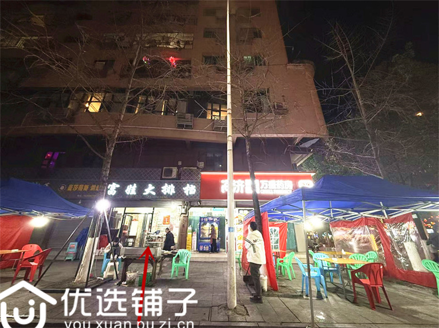 南外花溪街口55平转角20年大排档转让(可外摆)