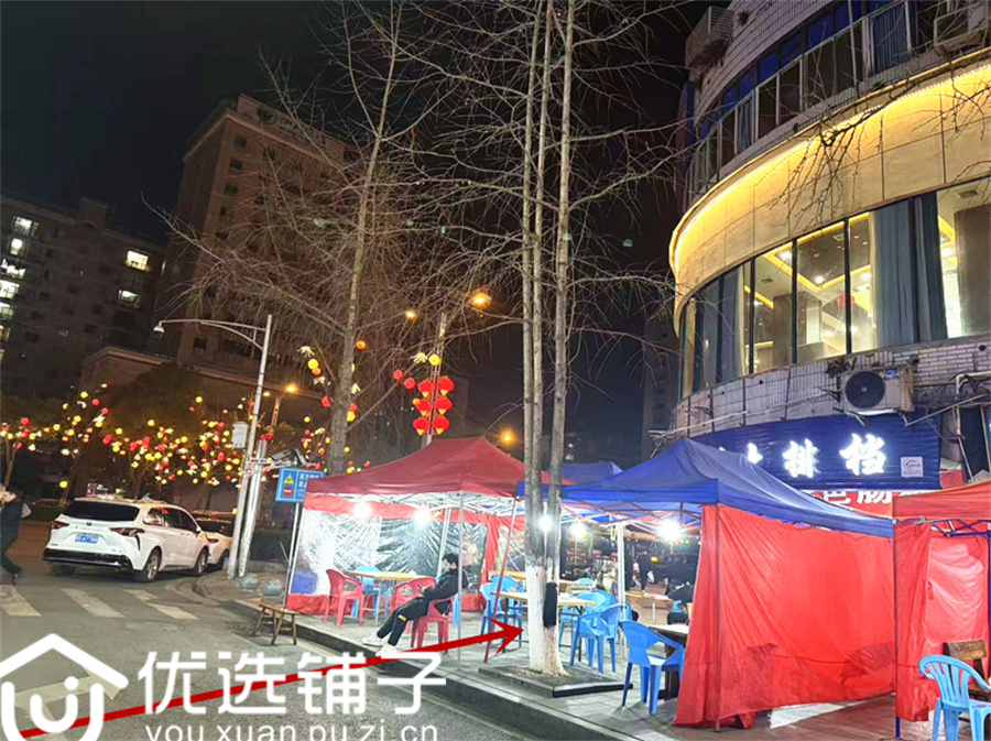 南外花溪街口55平转角20年大排档转让(可外摆)