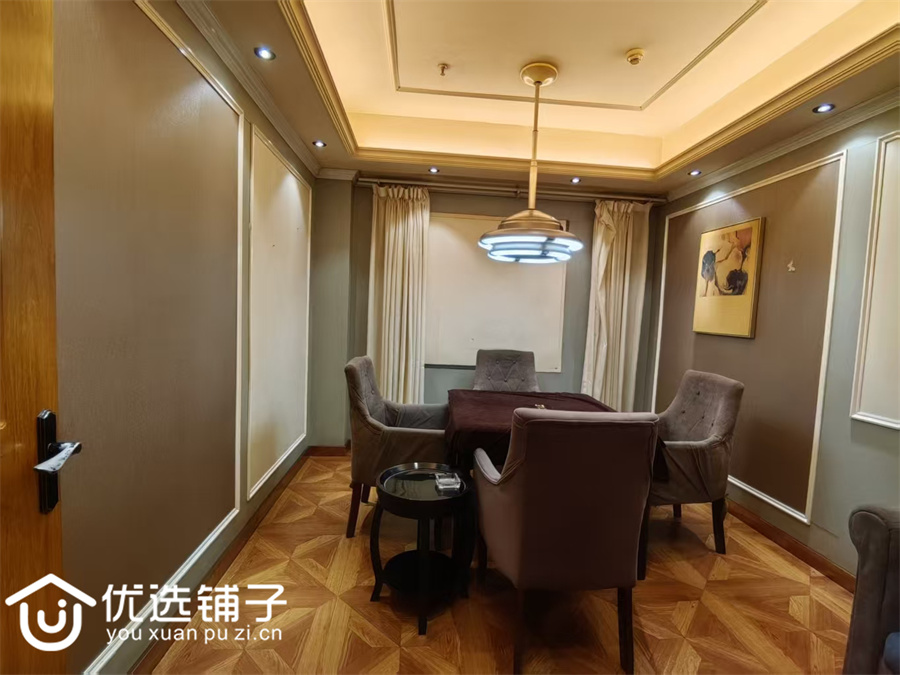 南外升华广场1750平商业出租(可分租)