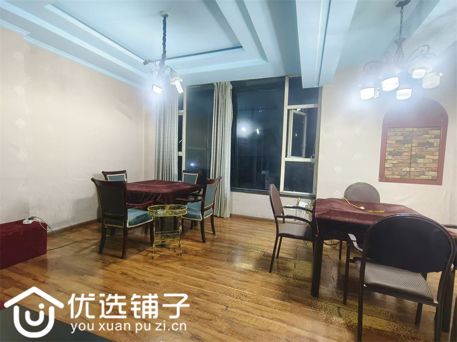 西外国粮邮政花园旁500㎡茶楼转让