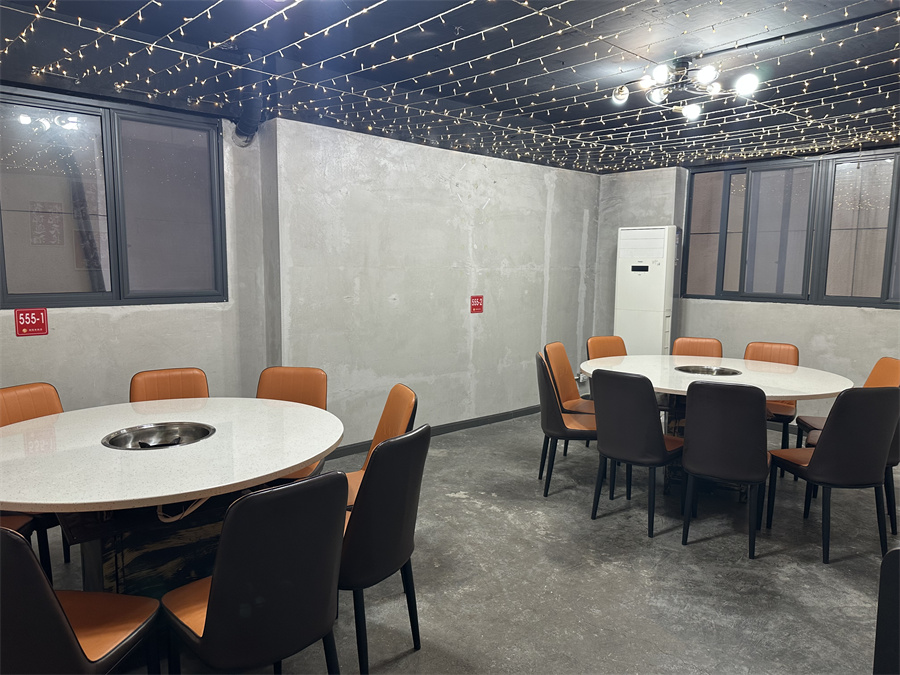 宣汉四代房300多平鱼火锅店转让(水电气三通)