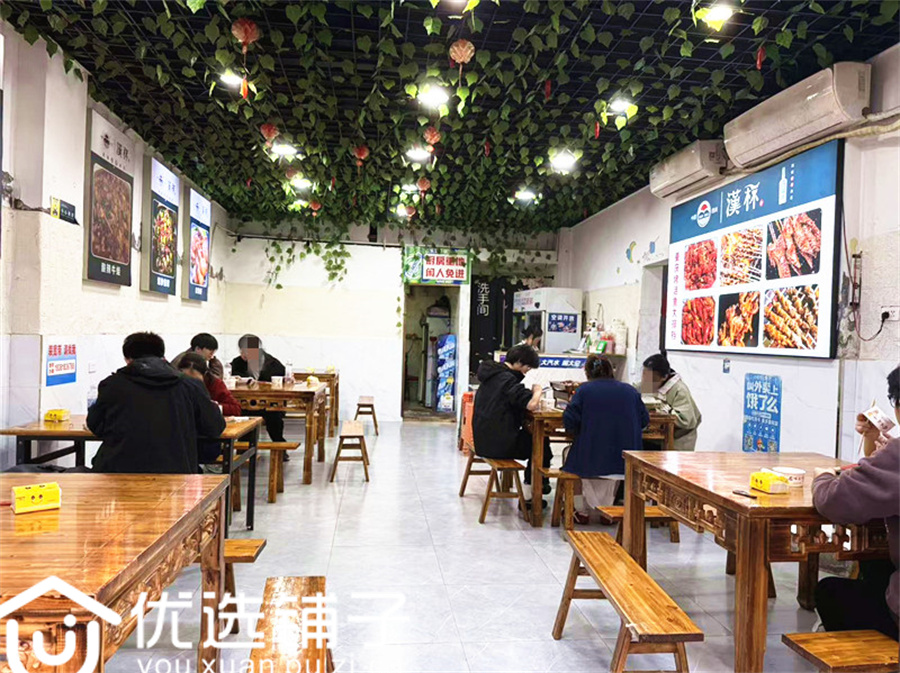 西外文理学院旁100平双开间餐饮店转让(水电气三通)