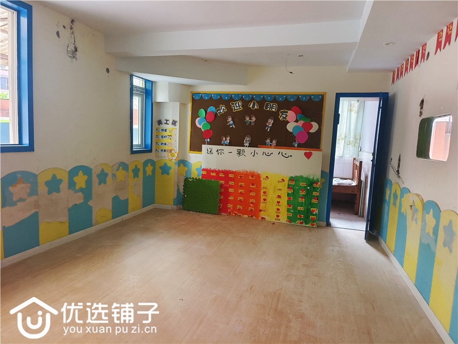 南外领域广场600㎡出租(有200露天阳台)