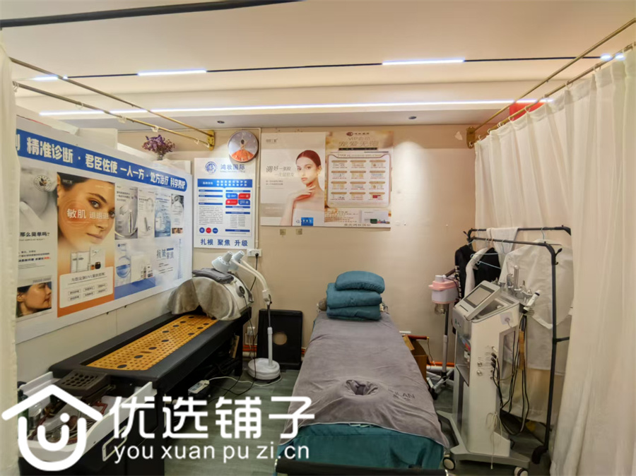 南外南庭春天附近50平美容院转让(楼上楼下100)