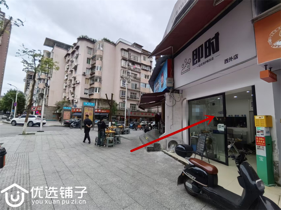 西外体育路28平空门市出租