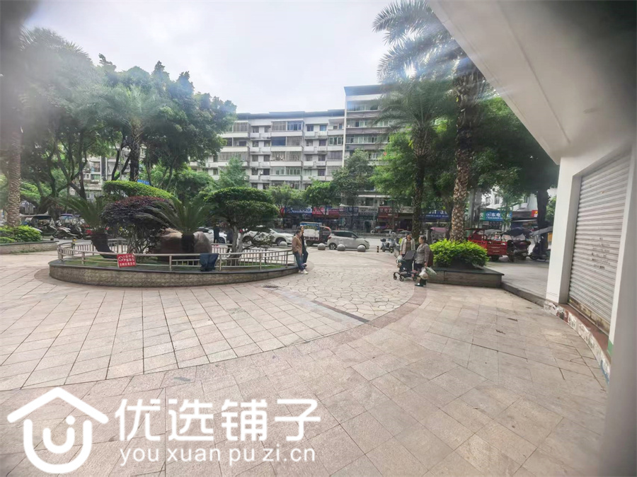 大竹.竹海路西段80㎡商铺出租(可用面积160)