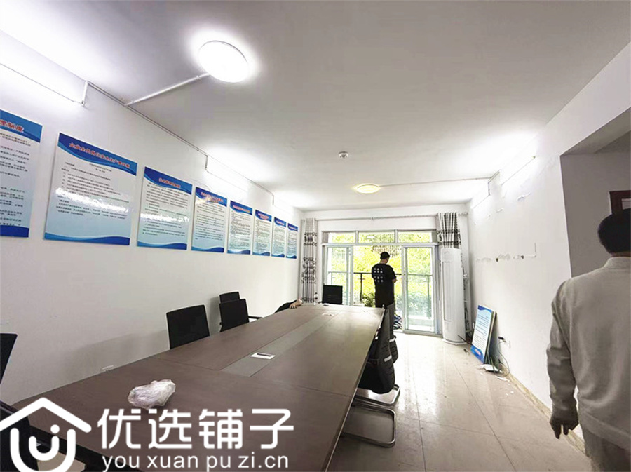 西外金南大桥旁96平商住两用房出租(套三)