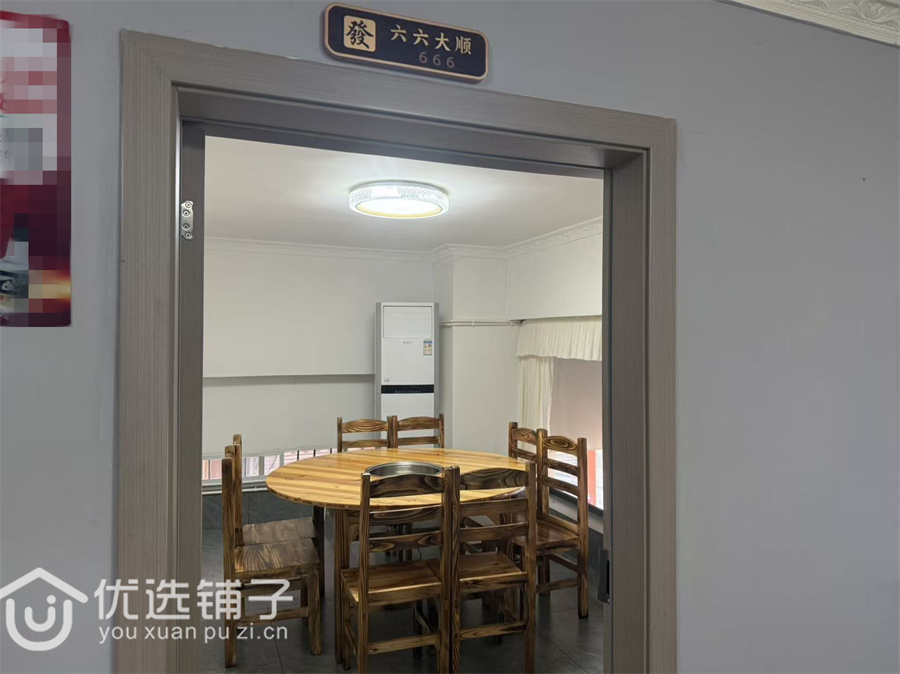南外新桥医院旁160平转角餐馆转让