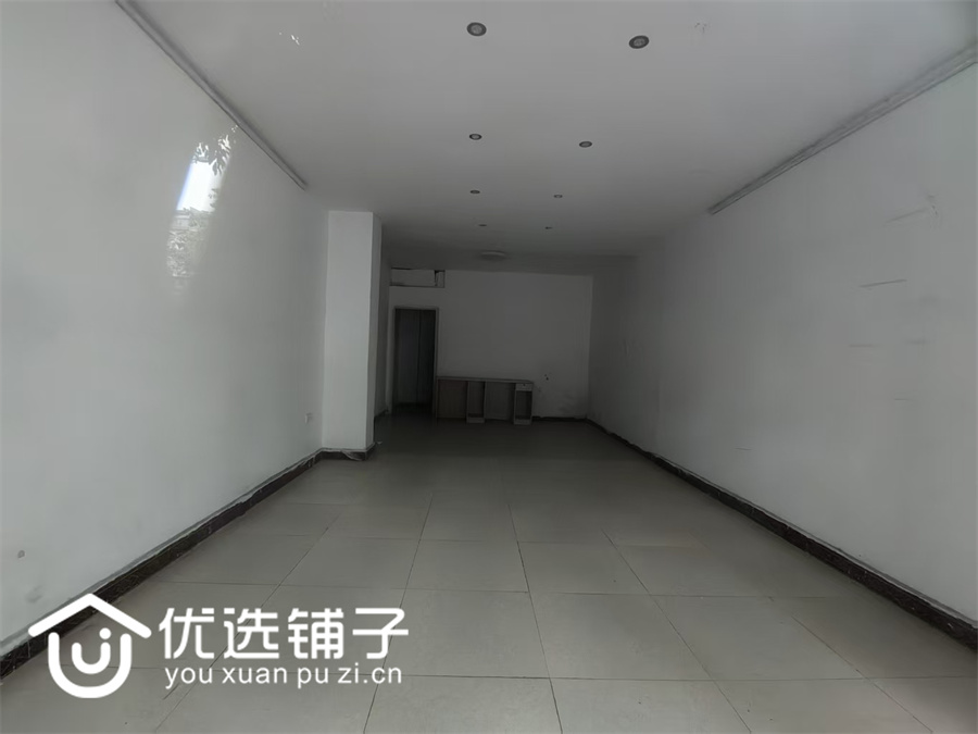 西外巨鑫园41平空门市出租
