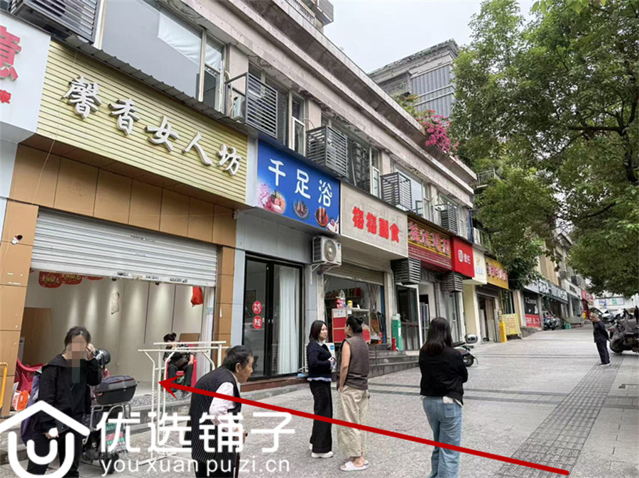 西外国粮旁60平旺铺房东直租(无转让费)