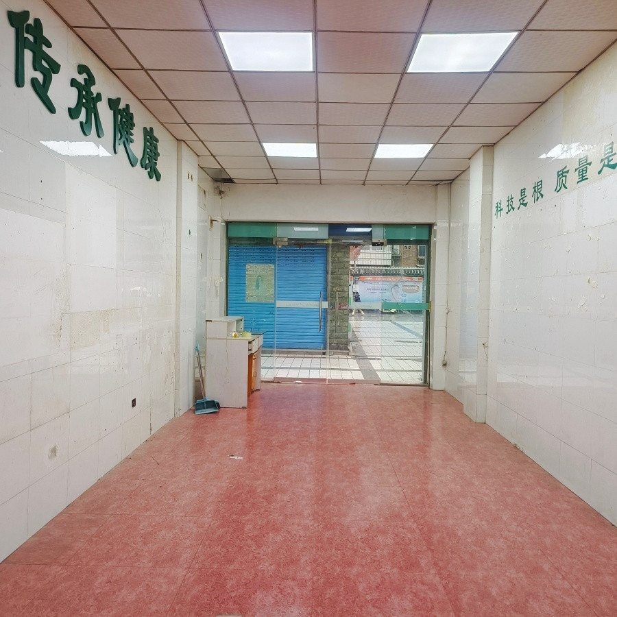 市内柴市街步行街40㎡商铺出租(租金便宜)