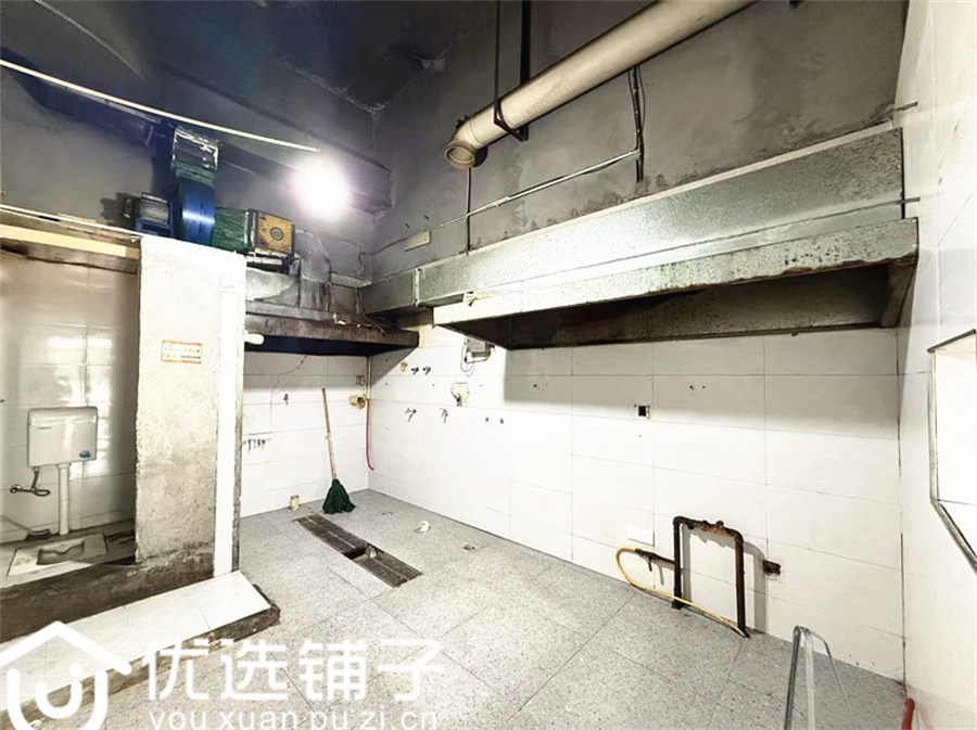 西外文理学院旁50平旺铺转让(水电气三通)