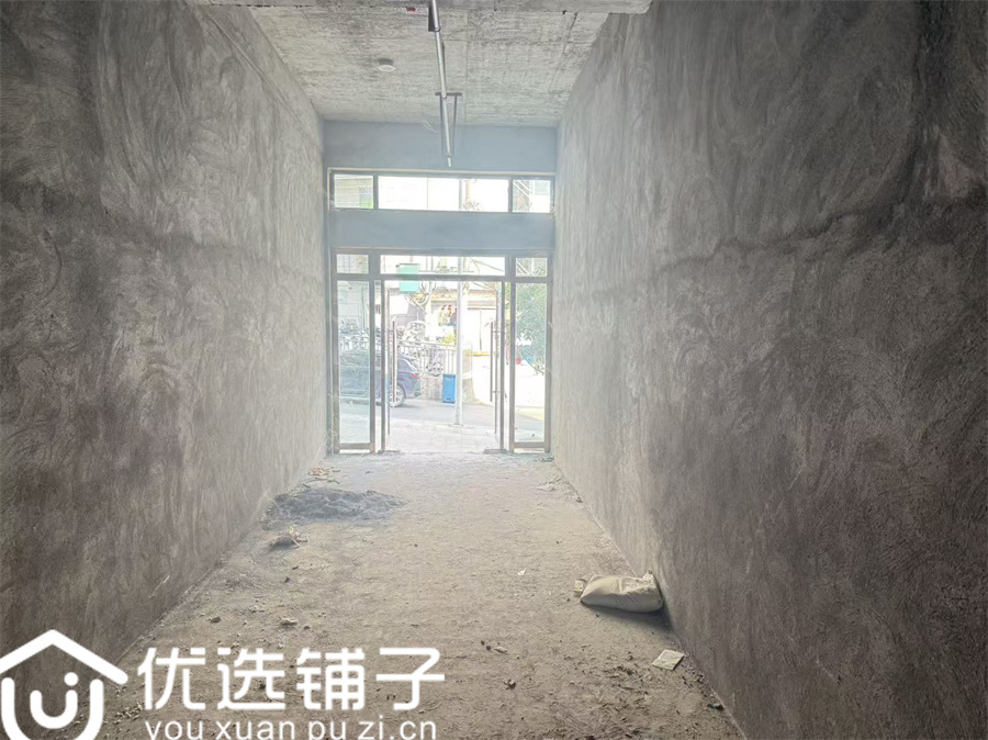 南外中医院对面35平旺铺出租无转让费