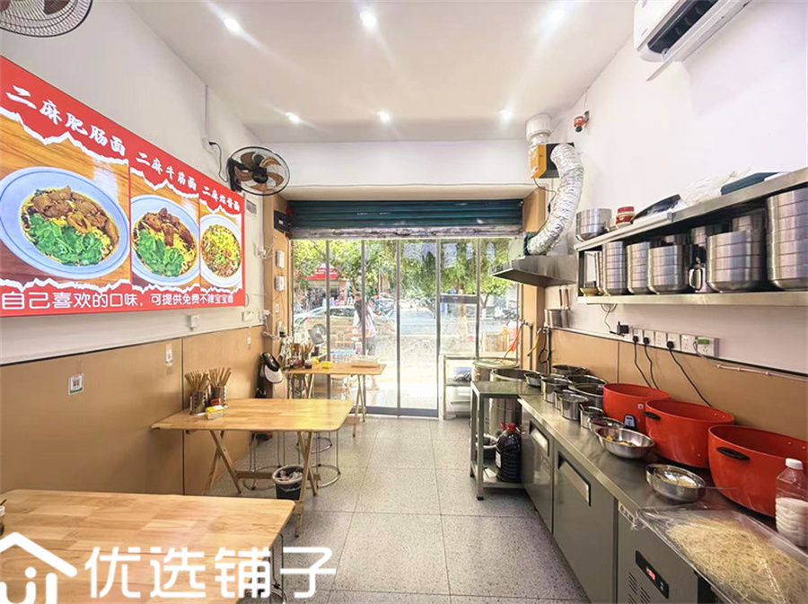 南外检察院旁20平面店转让(水电气三通)