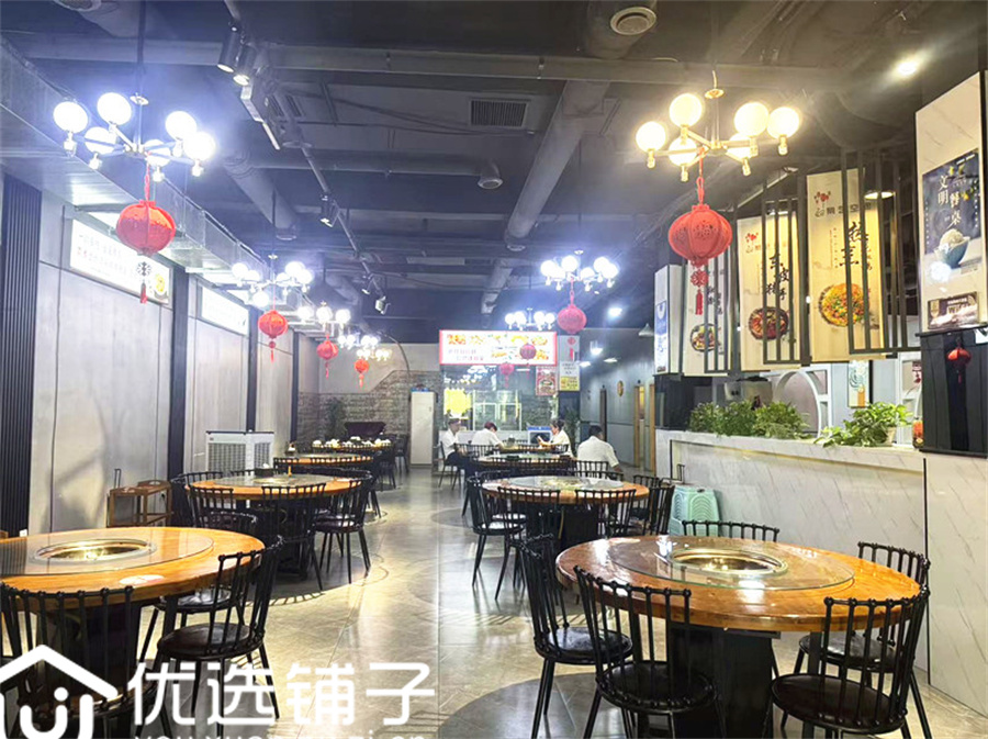 西外金龙大道480平餐饮店转让(水电气三通)