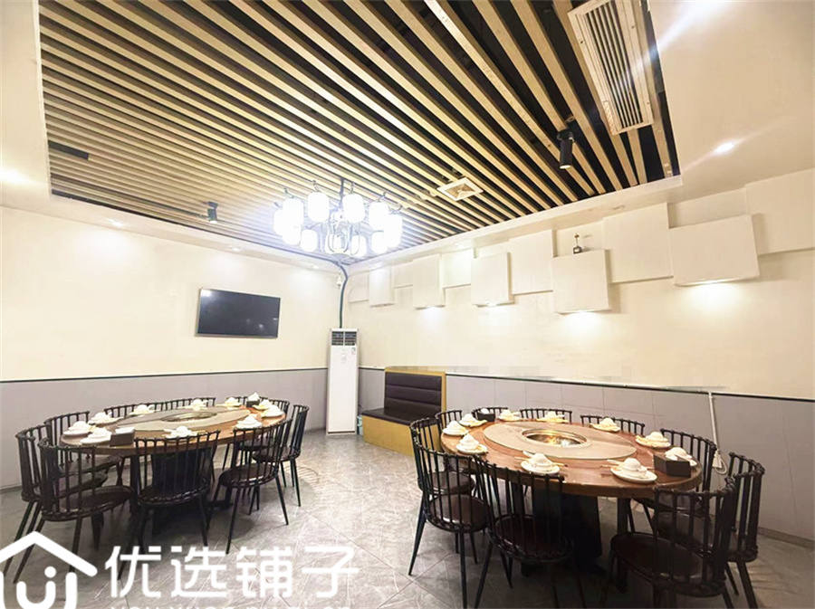 西外金龙大道480平餐饮店转让(水电气三通)