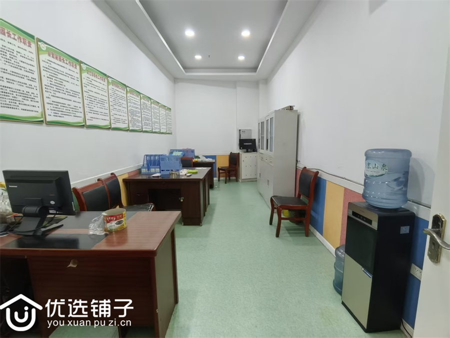 宣汉妇幼保健站旁1500平商业出租可分租(原幼儿园)