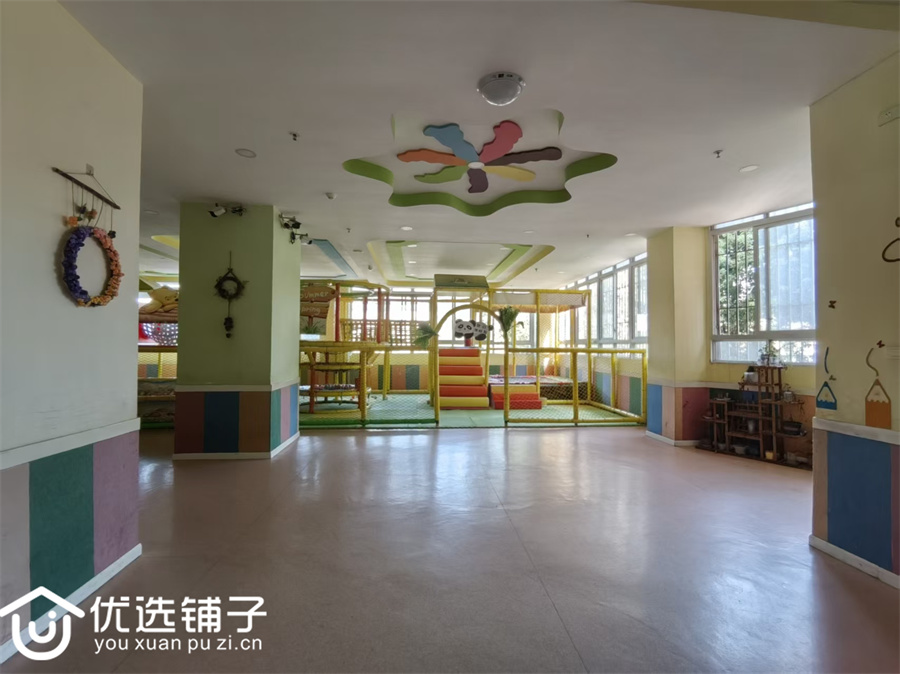 宣汉妇幼保健站旁1500平商业出租可分租(原幼儿园)