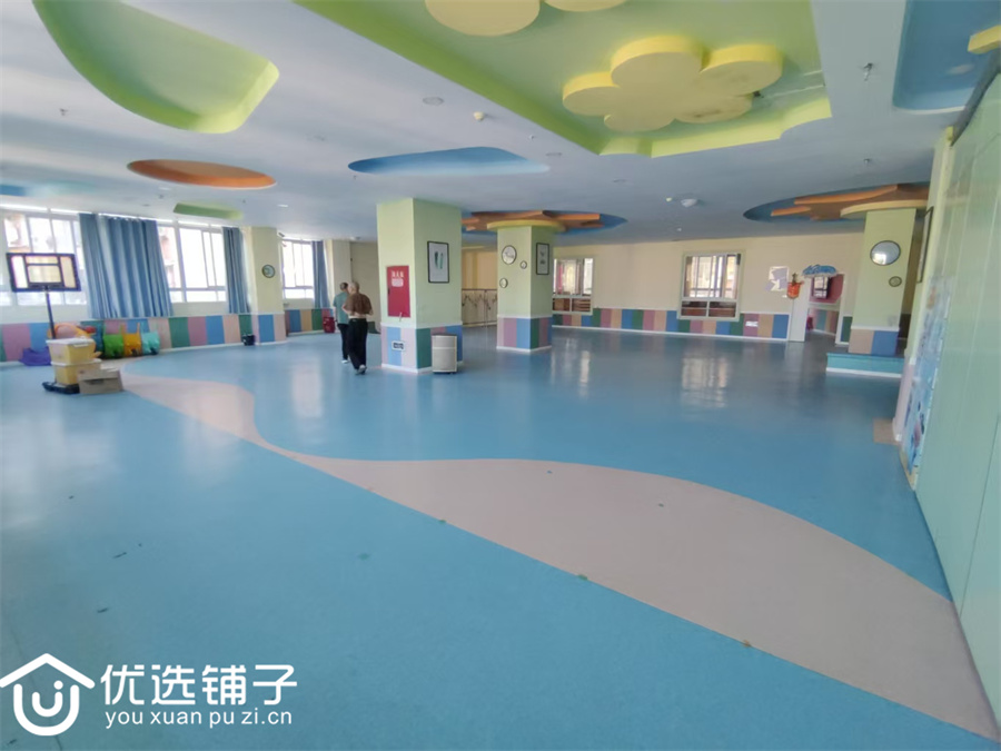 宣汉妇幼保健站旁1500平商业出租可分租(原幼儿园)